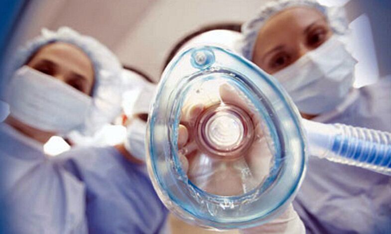 Operacioni në penis kryhet nën anestezi